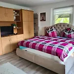 Varlak Apartmans ✷ ✷ ✷