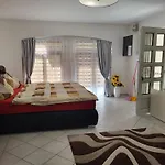 Varlak Apartmans ✷ ✷ ✷ *