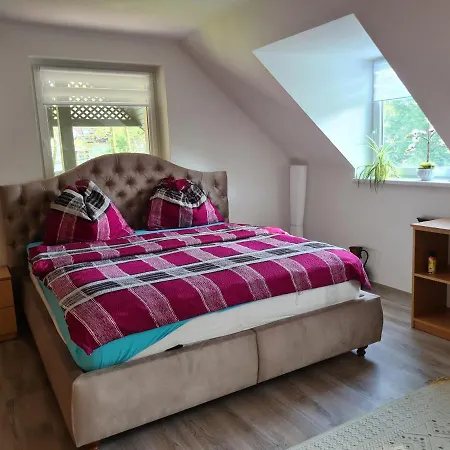 Várlak Apartmans ✷ ✷ ✷ Apartamento