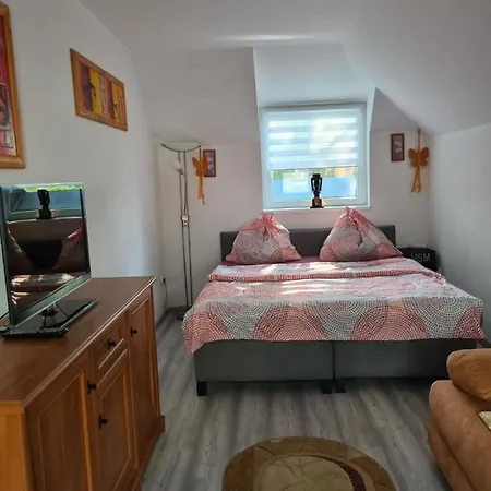 Várlak Apartmans ✷ ✷ ✷ * Siófok