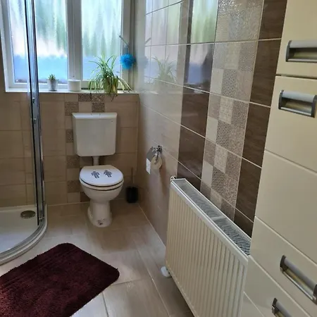 Várlak Apartmans ✷ ✷ ✷ Apartamento *