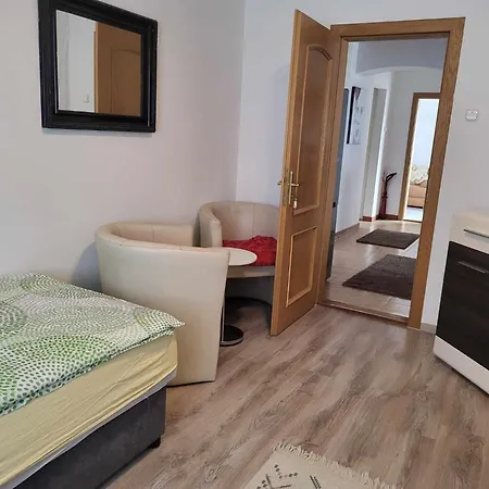 Varlak Apartmans ✷ ✷ ✷ Apartment
