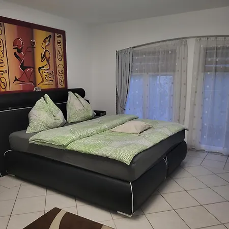 Várlak Apartmans ✷ ✷ ✷ *