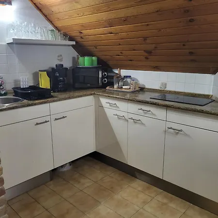 Varlak Apartmans ✷ ✷ ✷ Apartament