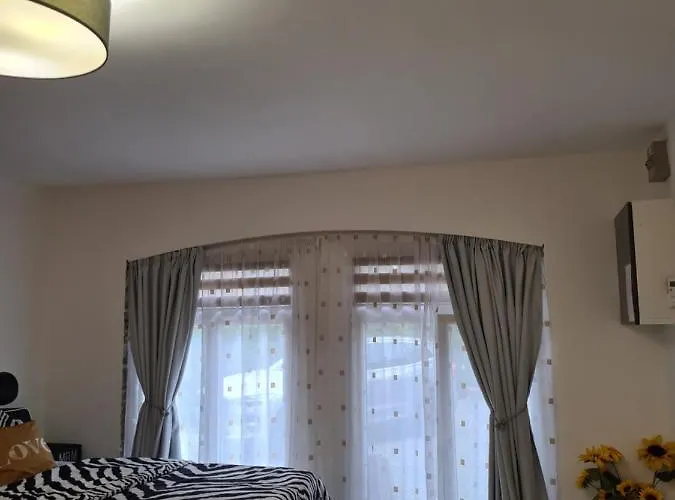 Varlak Apartmans ✷ ✷ ✷ Apartmán *