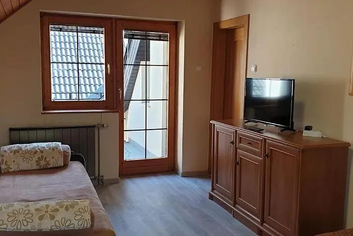 Varlak Apartmans ✷ ✷ ✷ * שיופוק