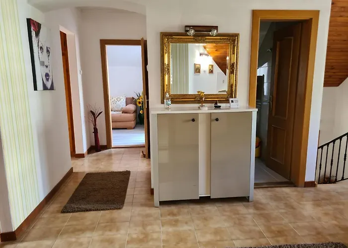 Varlak Apartmans ✷ ✷ ✷ Apartment Siofok
