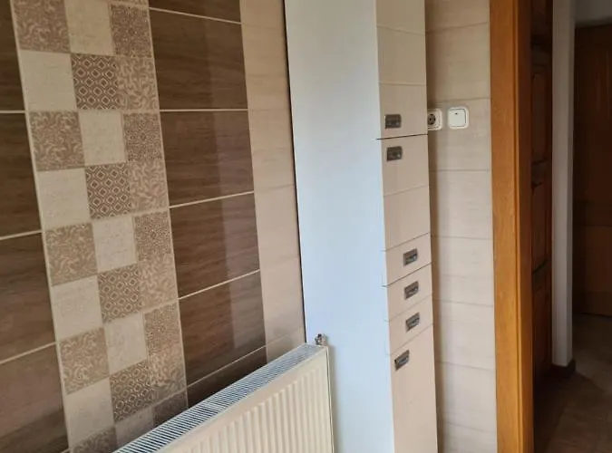 Varlak Apartmans ✷ ✷ ✷ Apartmán *