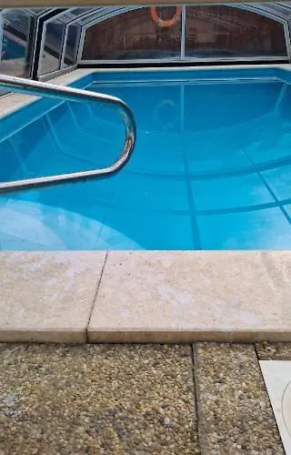 Varlak Apartmans ✷ ✷ ✷ * Siofok