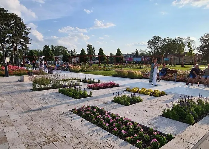 Varlak Apartmans ✷ ✷ ✷ * Siofok