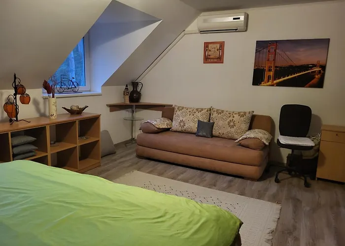 Varlak Apartmans ✷ ✷ ✷ Apartmán *